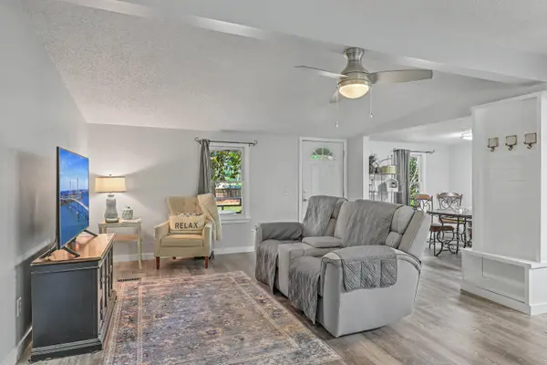 5709 Old Jacksonboro Rd, Ravenel, SC 29470