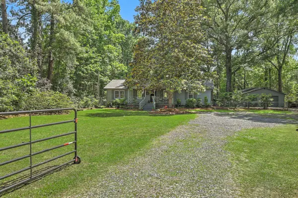 5709 Old Jacksonboro Rd, Ravenel, SC 29470