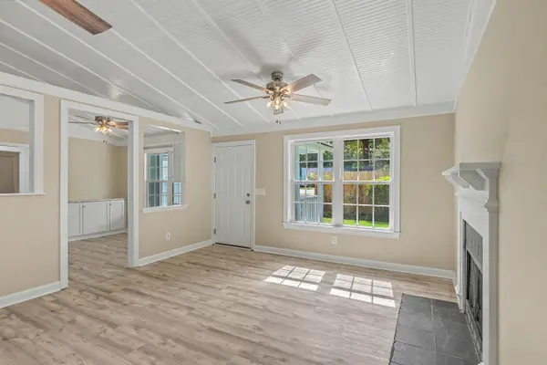 103 Tweed Ct, Summerville, SC 29486