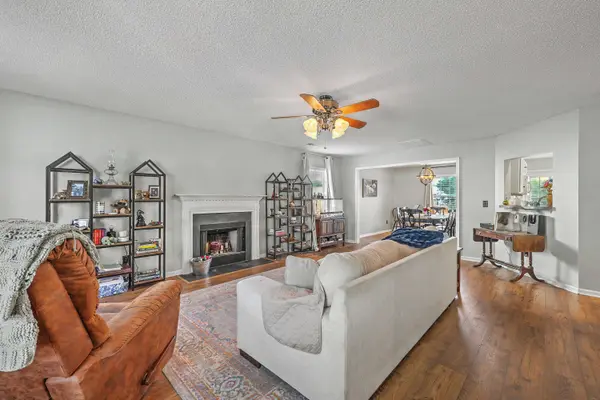 300 Dunning Rd, Summerville, SC 29486