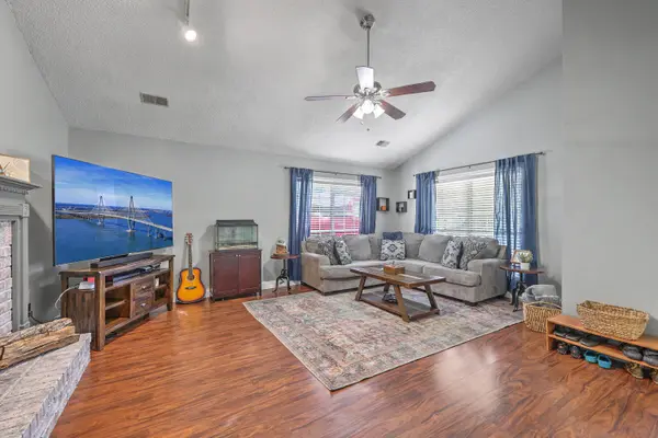 106 Bradd St, Summerville, SC 29483