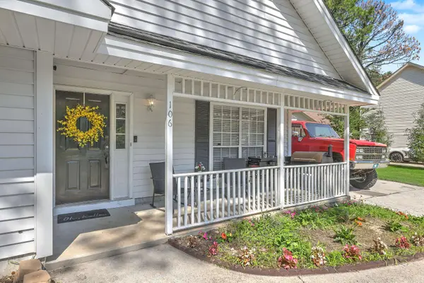 106 Bradd St, Summerville, SC 29483