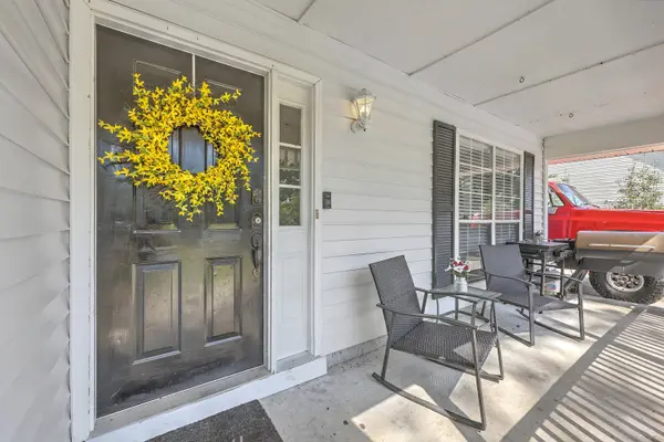 106 Bradd St, Summerville, SC 29483