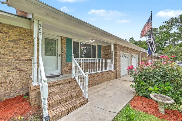 205 Janice St, Goose Creek, SC 29445