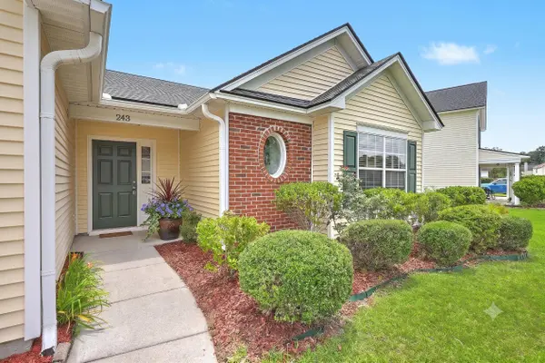 243 Dunning Rd, Summerville, SC 29486