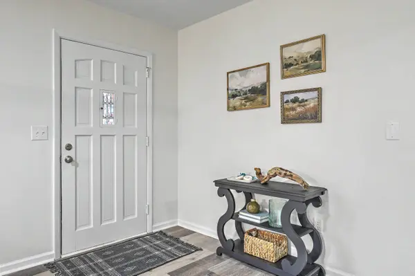 1234 Woodside Dr, Hanahan, SC 29410