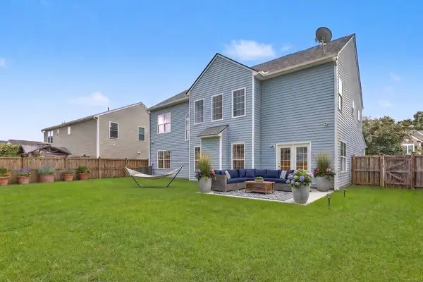 513 Mountain Laurel Cir, Goose Creek, SC 29445