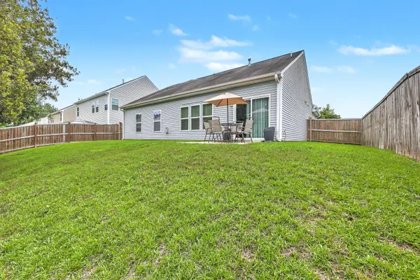 410 Gianna Ln, Goose Creek, SC 29445