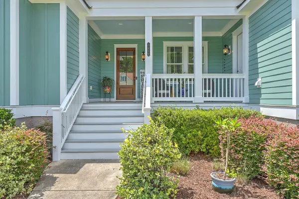 1260 Blue Sky Ln, Charleston, SC 29492