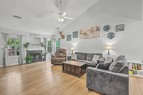 167 Ashton Dr, Goose Creek, SC 29445