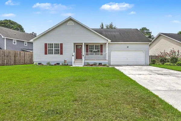 1327 Winterberry Ave, Goose Creek, SC 29445