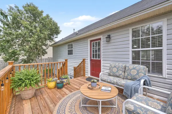 1327 Winterberry Ave, Goose Creek, SC 29445