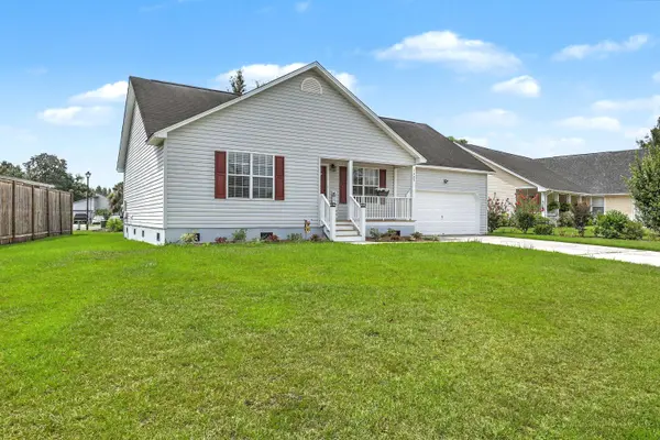 1327 Winterberry Ave
