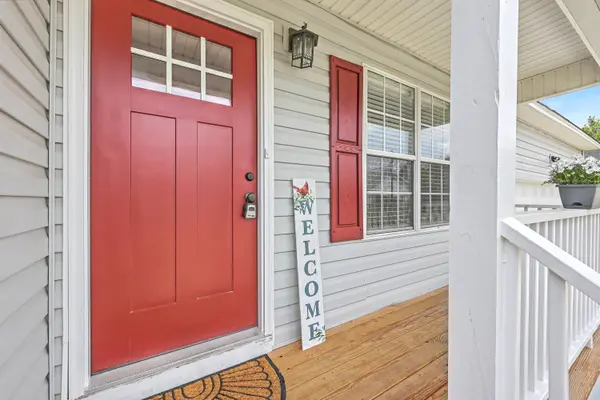 1327 Winterberry Ave, Goose Creek, SC 29445