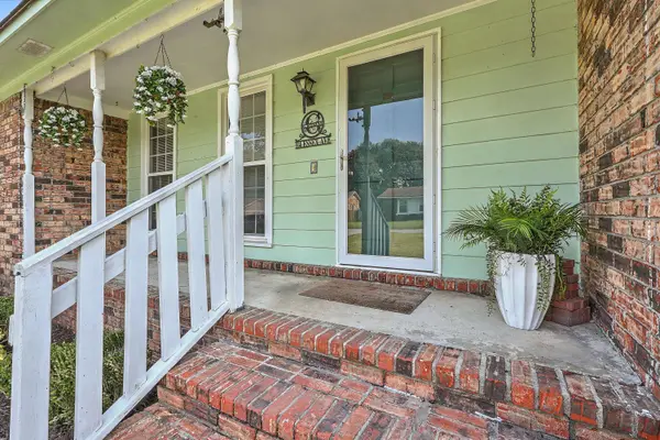 114 Essex Ave, Goose Creek, SC 29445