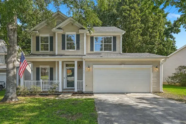 137 Stonehurst Dr, Goose Creek, SC 29445