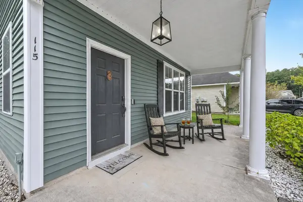 115 Worthington Dr, Moncks Corner, SC 29461