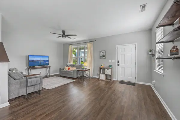 115 Worthington Dr, Moncks Corner, SC 29461