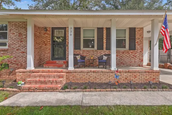 330 Oxford Rd, Ladson, SC 29456
