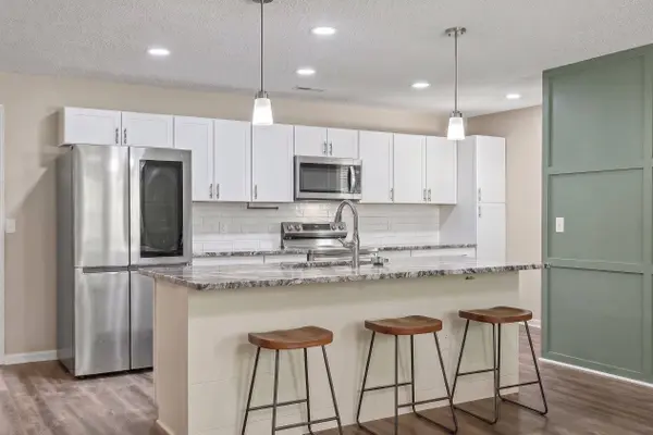 330 Oxford Rd, Ladson, SC 29456