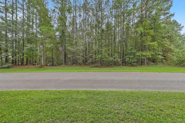 1109 Plantation Overlook Dr, Moncks Corner, SC 29461