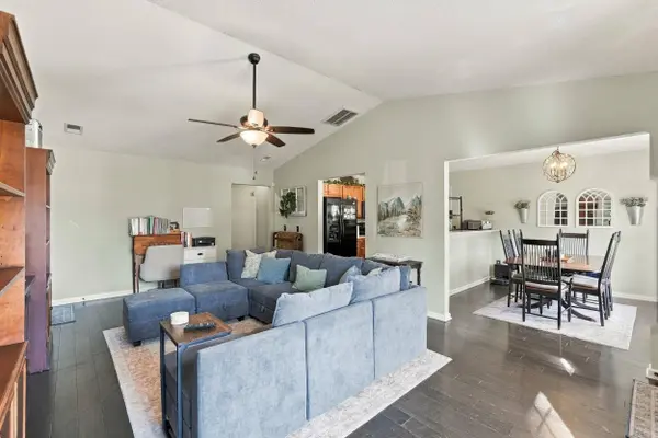 121 Pointer Dr, Goose Creek, SC 29445