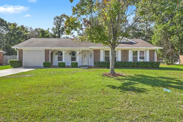 208 Longleaf Rd