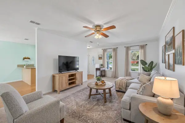 208 Longleaf Rd, Summerville, SC 29486