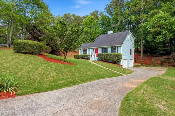 3672 Stoney View DR, Marietta, GA 30062