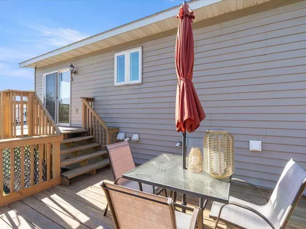 911 Blair CIR, Brainerd, MN 56401