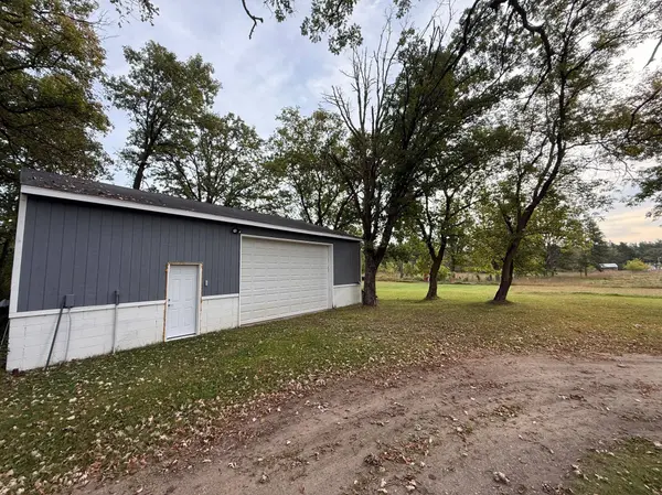 716 Cedar LN, Motley, MN 56466