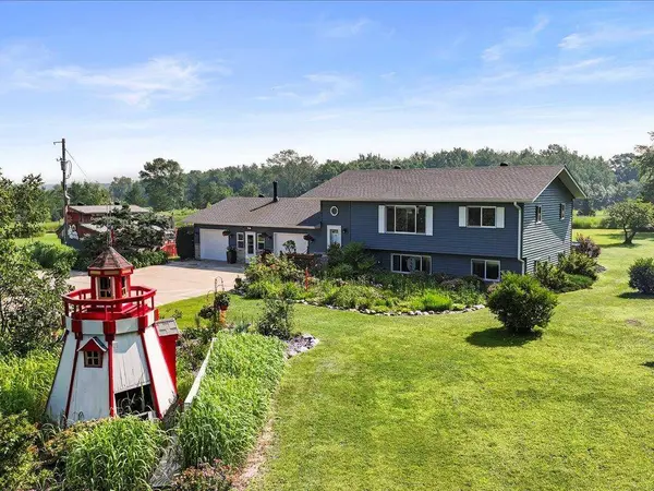 9936 Oakridge RD, Long Lake Twp, MN 56401