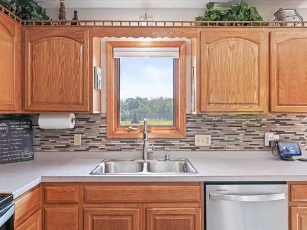 9936 Oakridge RD, Long Lake Twp, MN 56401