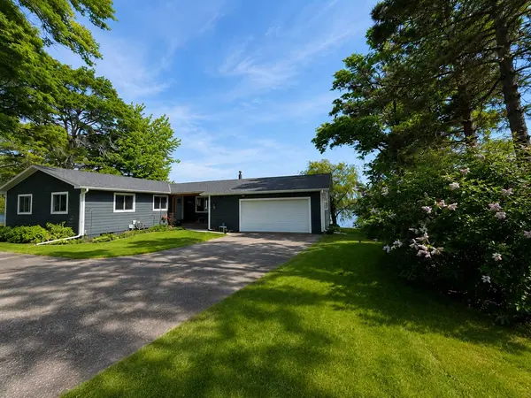 14390 Shoreview DR, Baxter, MN 56425