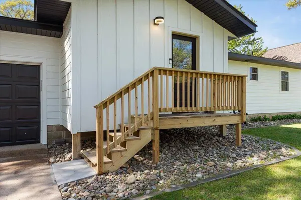 6141 Donald ST, Baxter, MN 56425