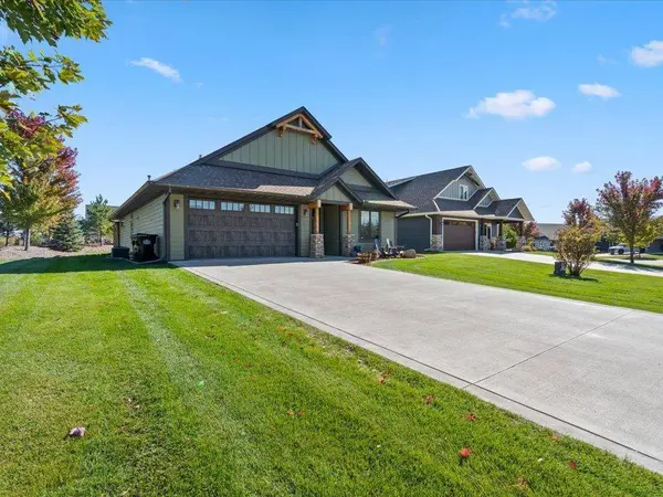 1282 Harbor PL, East Gull Lake, MN 56401