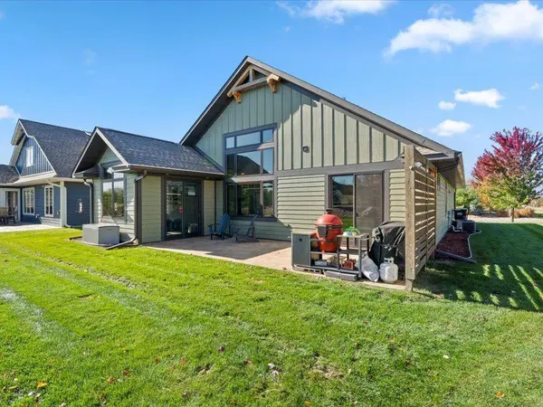 1282 Harbor PL, East Gull Lake, MN 56401