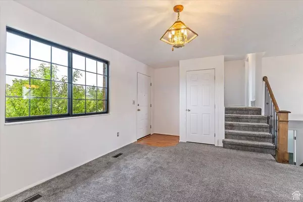 4855 S 3925 W, Roy, UT 84067