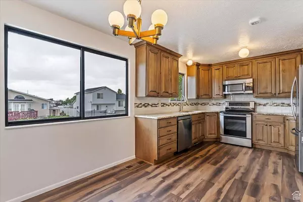 4855 S 3925 W, Roy, UT 84067