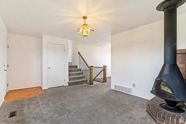 4855 S 3925 W, Roy, UT 84067