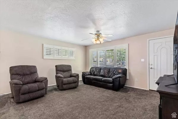 3391 LYNNBROOK DR, Magna, UT 84044