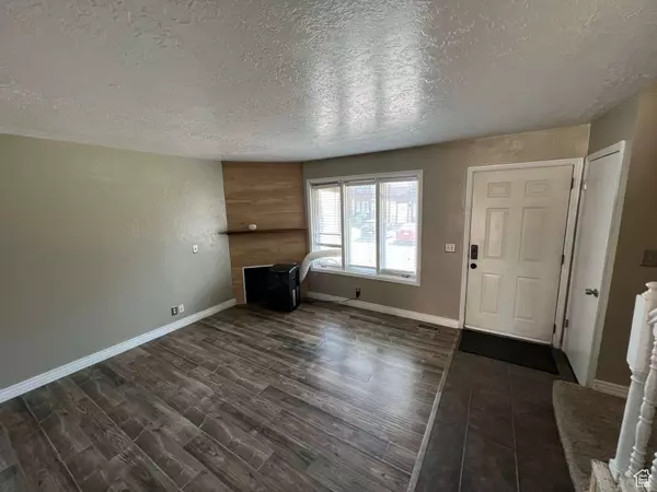 861 E 575 N, Layton, UT 84040