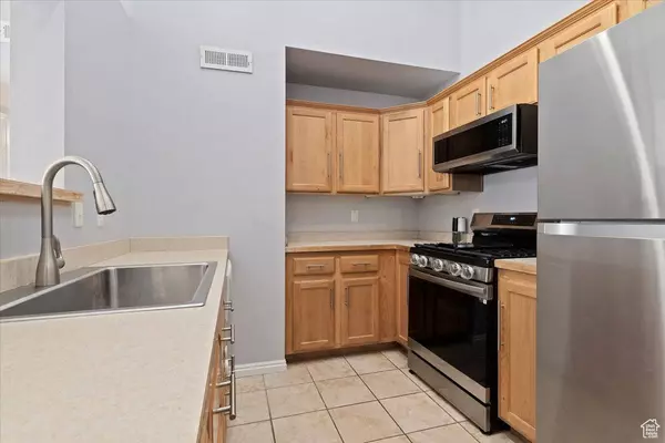 315 W 700 N #11, Salt Lake City, UT 84103