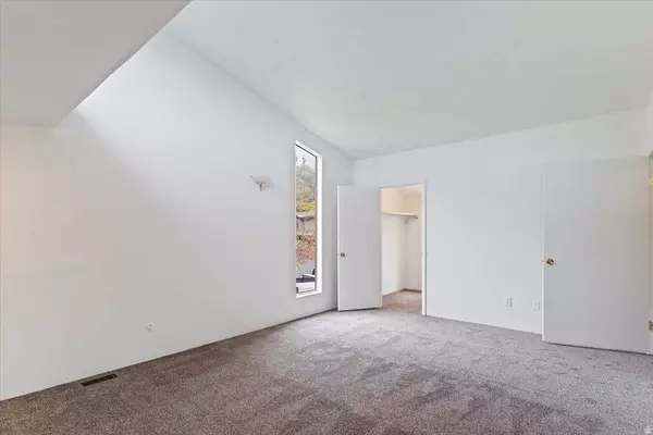 1298 LORL LN #6, Ogden, UT 84404