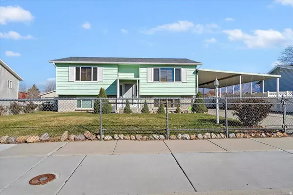 1091 E LARKSPUR DR, Sandy, UT 84094