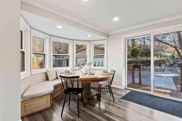 5831 S BEAUMONT DR E, Holladay, UT 84121