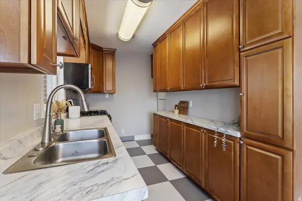 119 W 5878 S, Murray, UT 84107