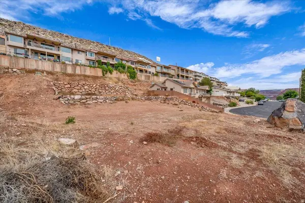 663 W 65 S, St. George, UT 84770