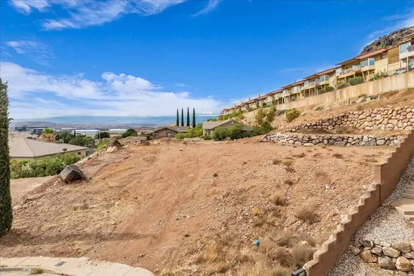 663 W 65 S, St. George, UT 84770