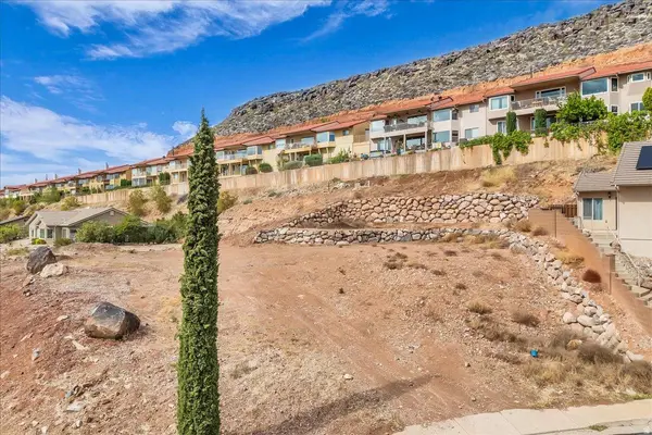 663 W 65 S, St. George, UT 84770